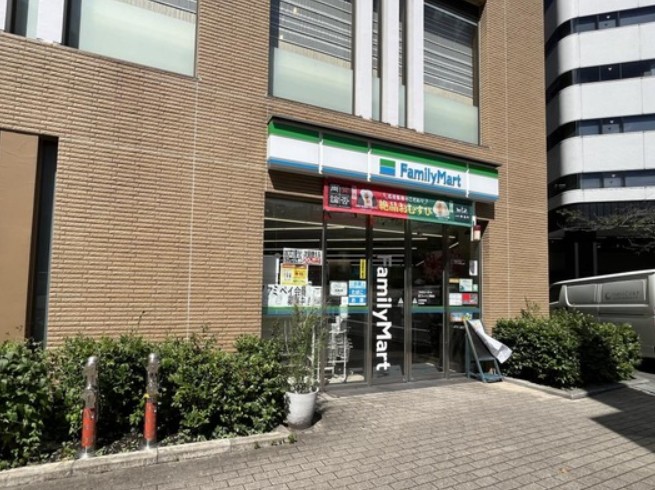 コンビニ　ファミリーマート 京王プレッソイン茅場町店（コンビニ）まで378m