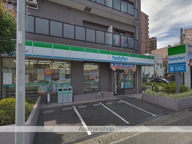 コンビニ　ファミリーマート（コンビニ）まで36m
