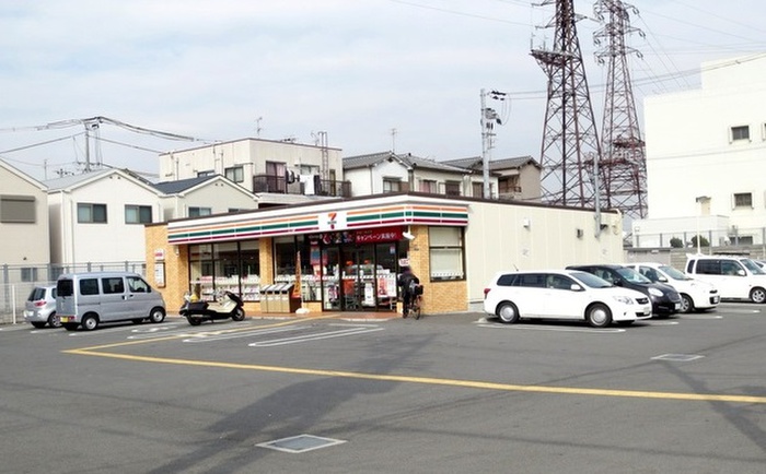 コンビニ　セブンイレブン守口寺方本通2丁目店（コンビニ）まで170m