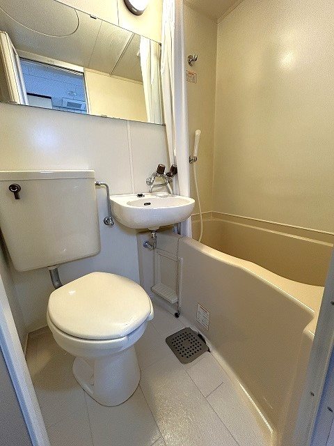バス・シャワールーム　参考写真。