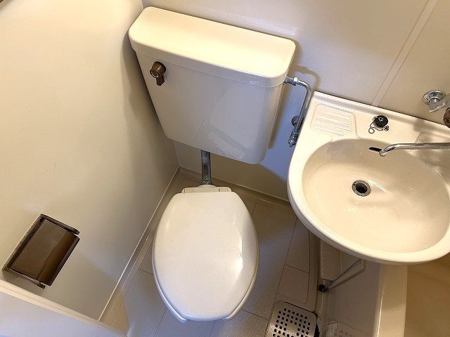 トイレ　参考写真。
