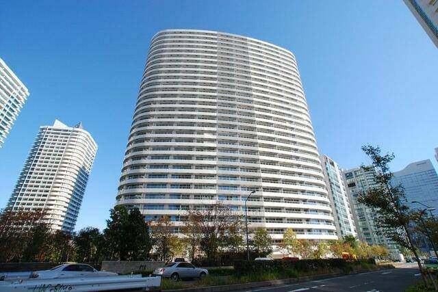 建物外観　オートロック付き