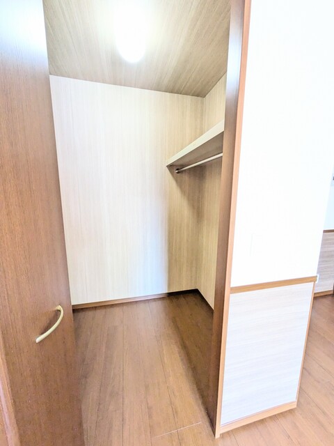 収納　ウォークインクローゼット