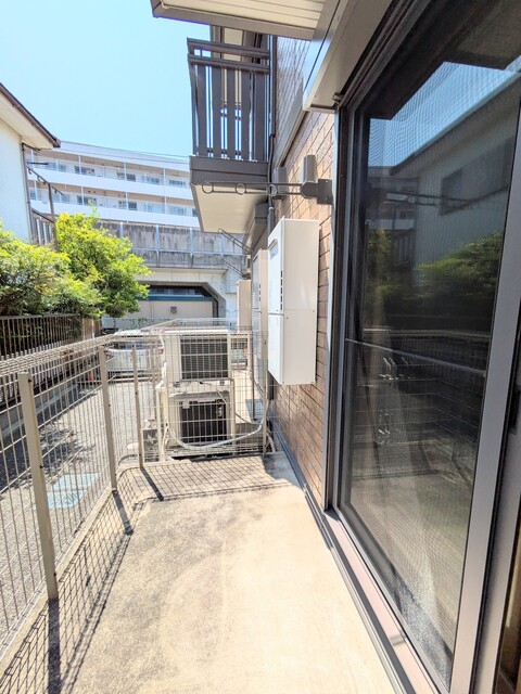 バルコニー　テラス