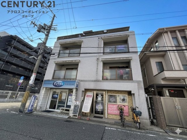建物外観　敷地内に駐輪場があります