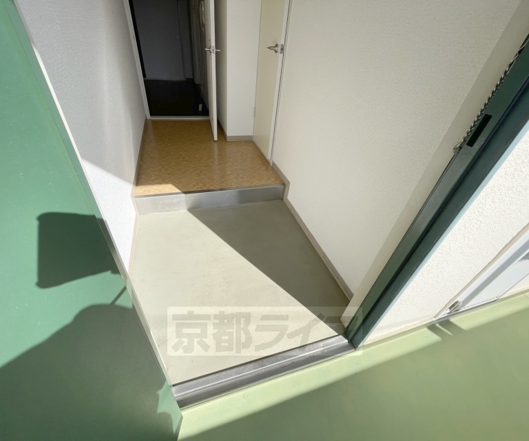ＪＲ片町線 津田駅 徒歩2分 4階建 築29年の玄関写真