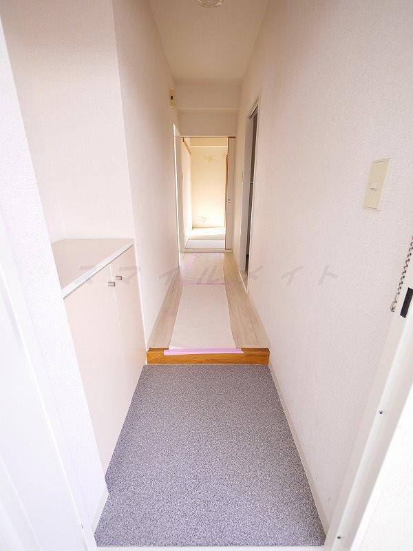 フラット鈴木の玄関写真