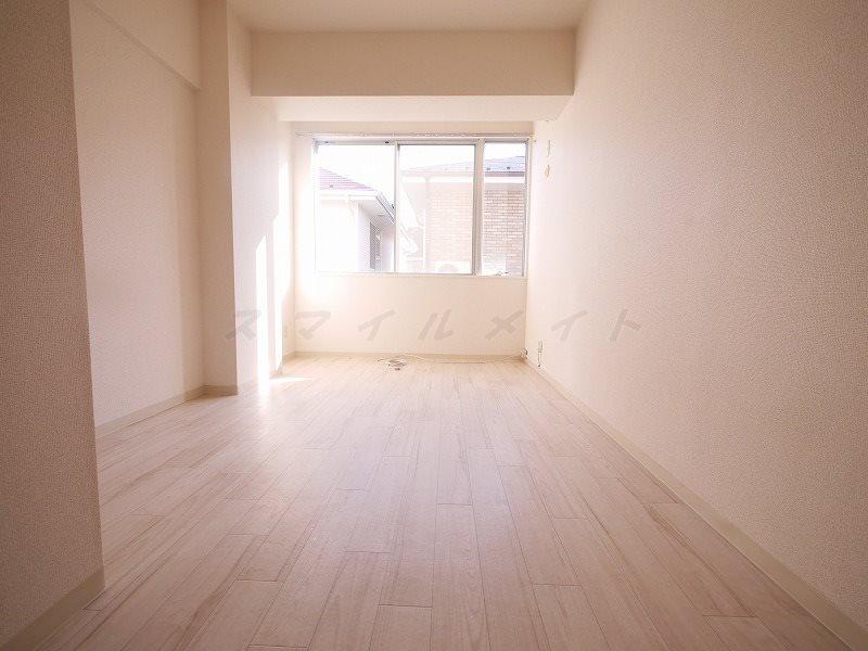 フラット鈴木の居間写真