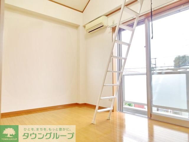 居室・リビング　※同物件２階参考画像　1階はロフトなし※