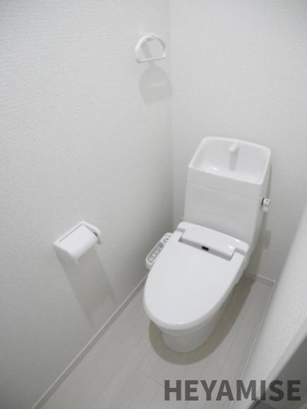 トイレ　※同間取りの別の階のお部屋の写真です※