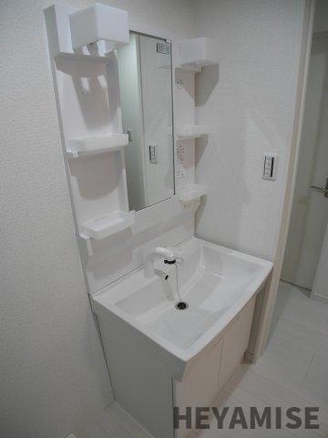 洗面設備　※同間取りの別の階のお部屋の写真です※