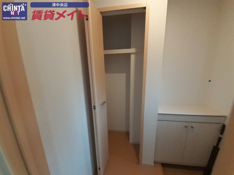 収納　同型画像参考