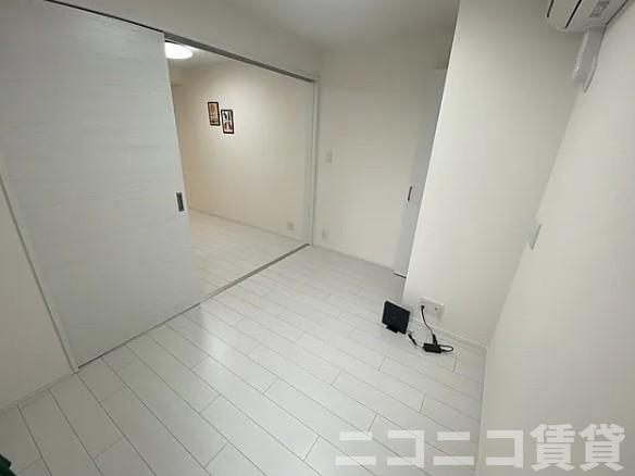 ＪＲ常磐線 綾瀬駅 徒歩7分 5階建 築2年の居間写真