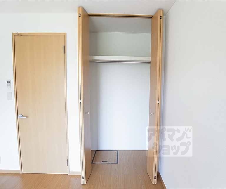 収納　クローゼット