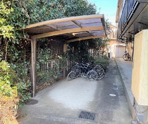 その他共有部分　屋根付き駐輪場