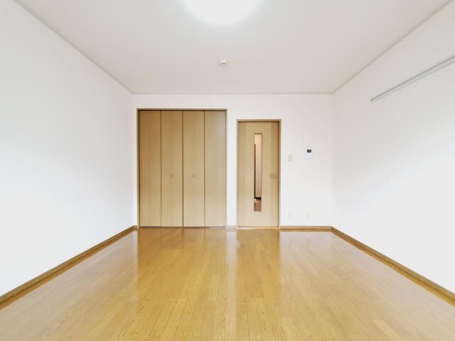 グリーンテラスSTの居間写真