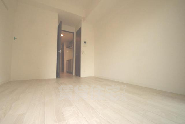 プレサンス松屋町ファステの居間写真