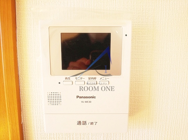 セキュリティ　モニター付きインターホンです。