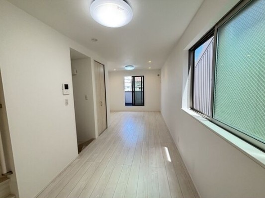 大喜新町3丁目貸家の居間写真