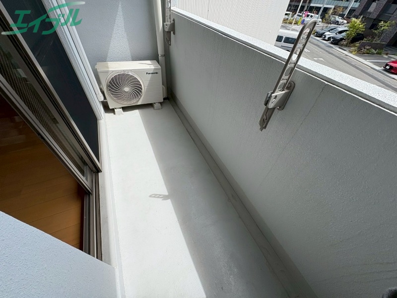 バルコニー　別部屋反転写真です