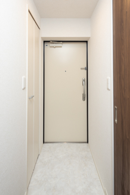 玄関　※写真は同タイプ住戸です。