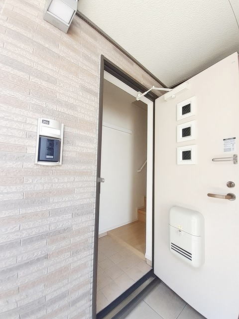 ボン アミューズの玄関写真