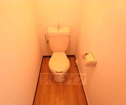 トイレ　清潔感のあるトイレです。