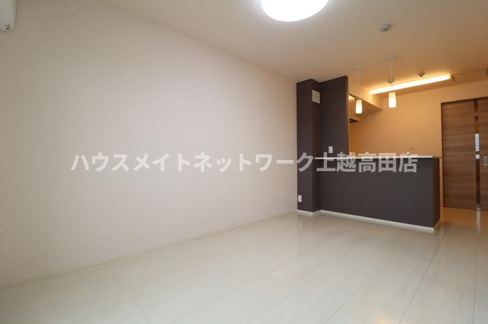 居室・リビング　LDK10.5帖