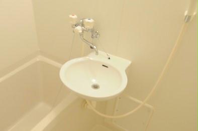 洗面設備　コンパクトな洗面台