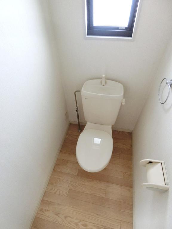 トイレ　同タイプ別号室のお写真です。