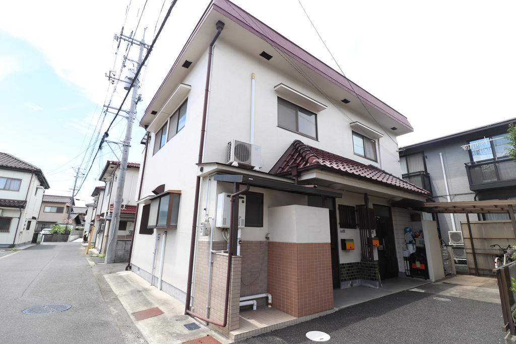 建物外観　メゾネットタイプです☆