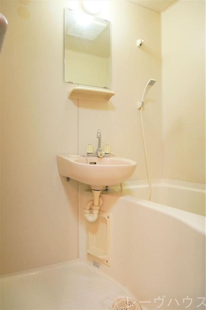 バス・シャワールーム　バス