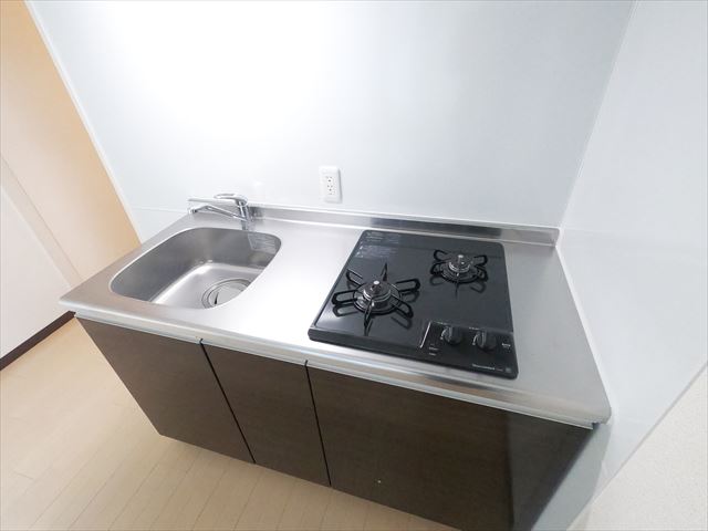 キッチン　参考写真（同物件他号室）