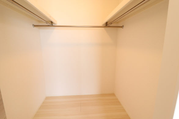 収納　ウォークインクローゼット