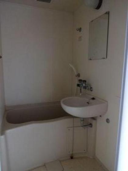 バス・シャワールーム　※別号室の写真です