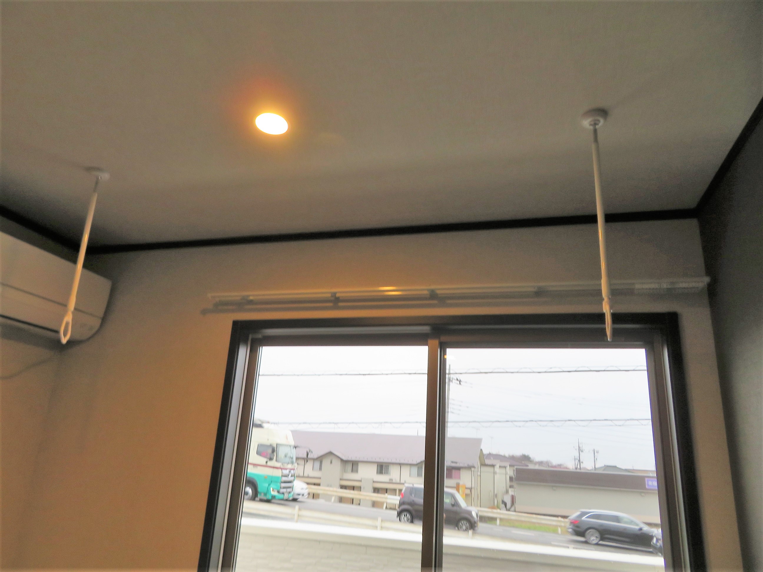 その他設備　室内物干し付きで雨の日も安心です。