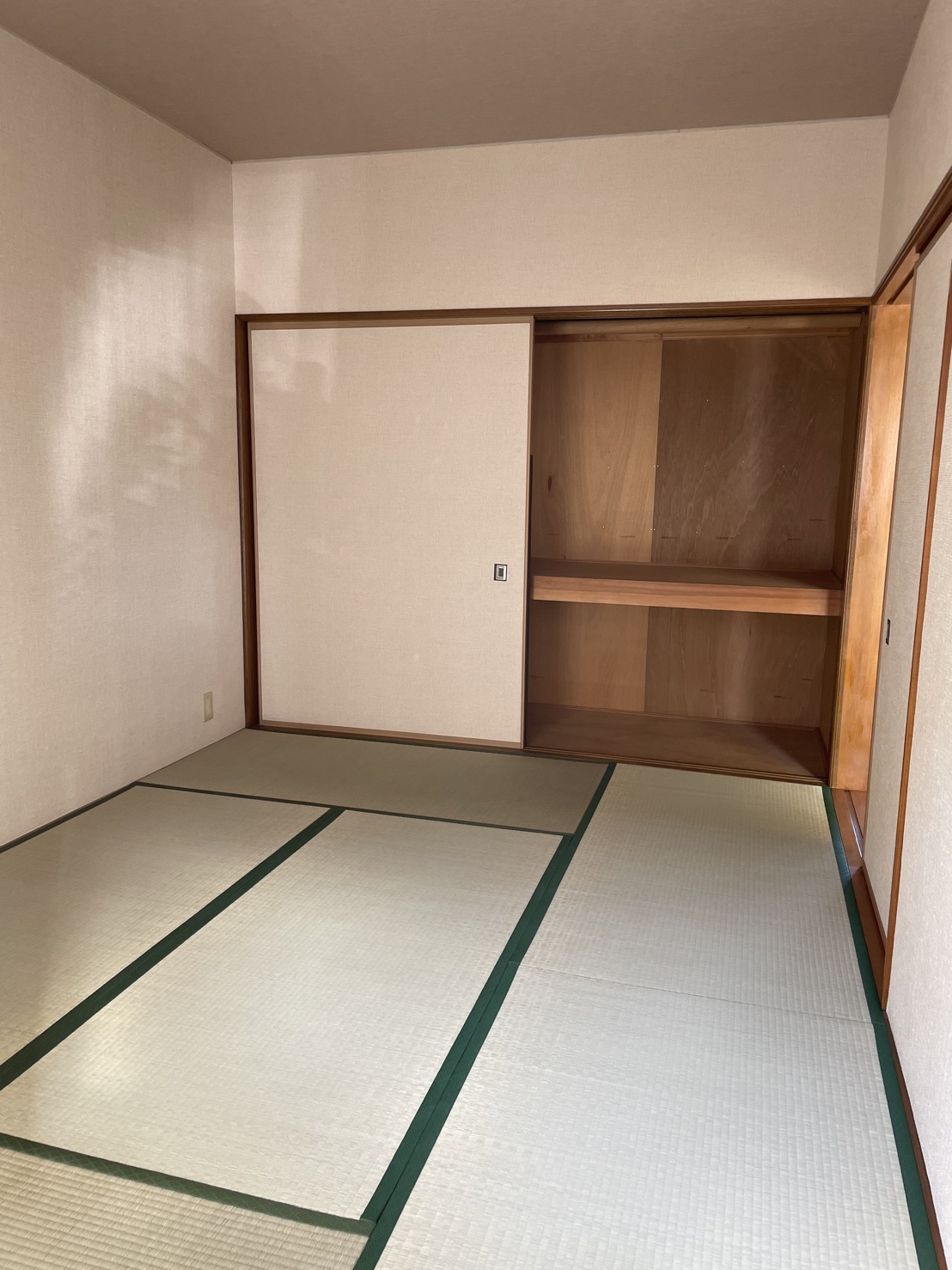 居室・リビング　2階和室