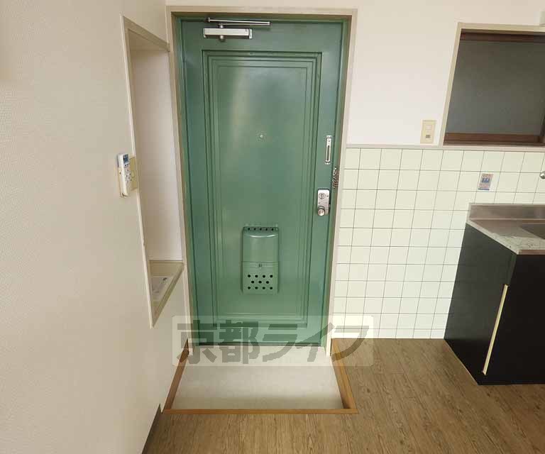 玄関　玄関です。