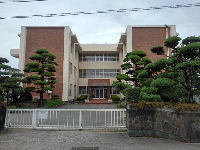 小学校　観音寺市立一ノ谷小学校（小学校）まで500m