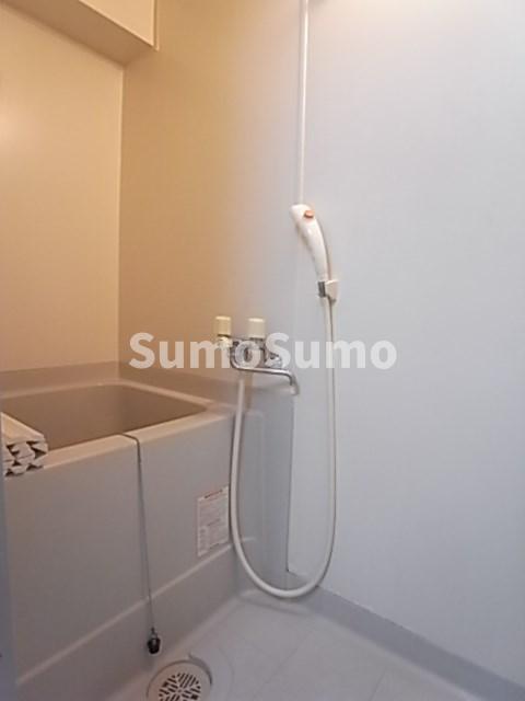 バス・シャワールーム　お風呂で日々の疲れを落としましょう