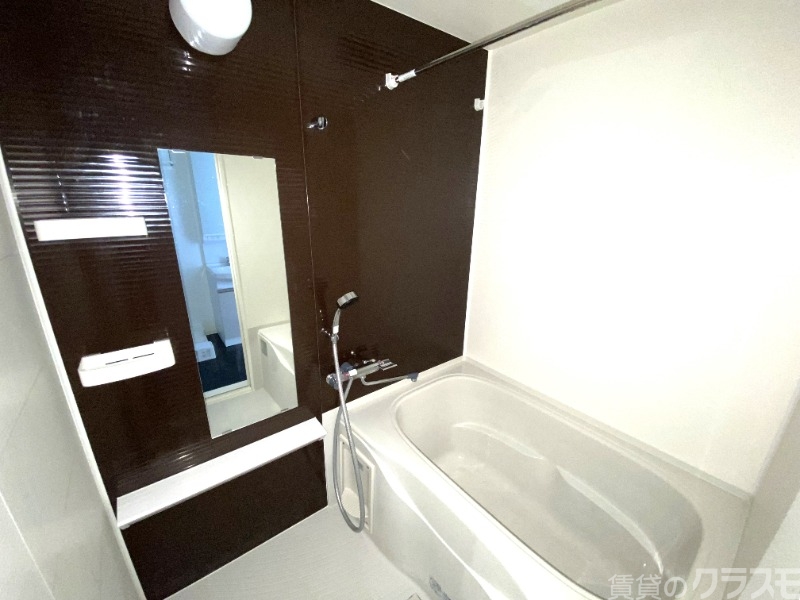 バス・シャワールーム　浴室暖房乾燥機能付きです！