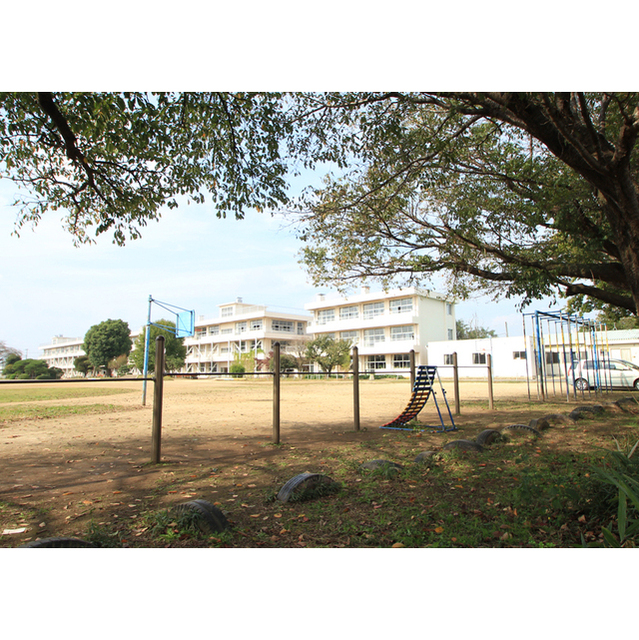 小学校　土浦市立下高津小学校（小学校）まで185m