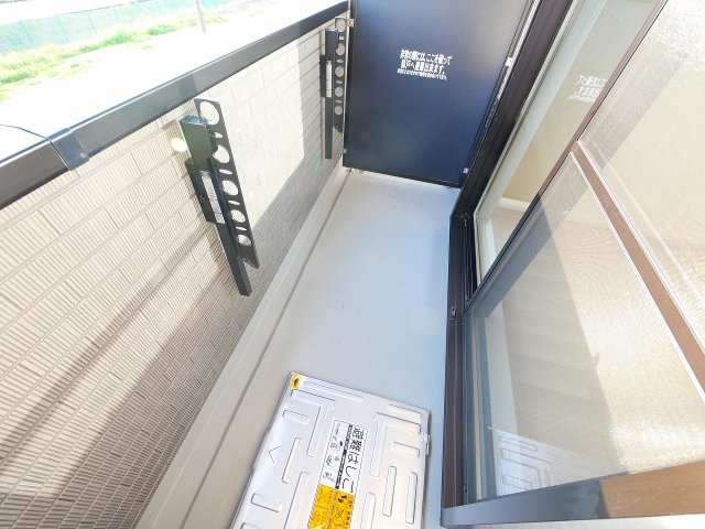 バルコニー　暖かな日差しのふりそそぐバルコニー