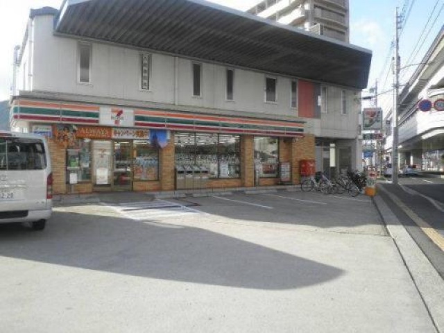 コンビニ　セブンイレブン広島古市2丁目店（コンビニ）まで451m