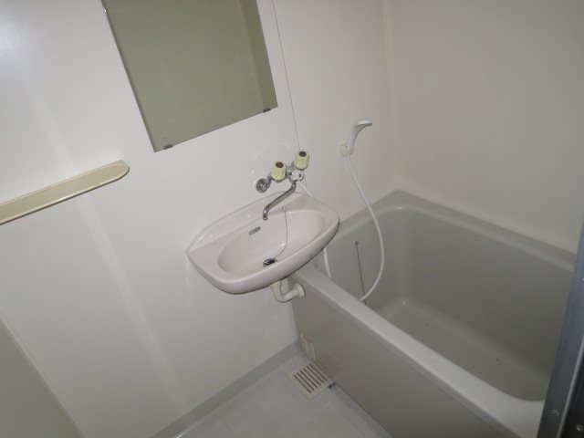 バス・シャワールーム　バスルーム