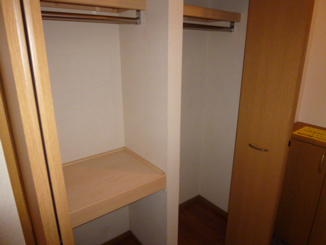 収納　クローゼット