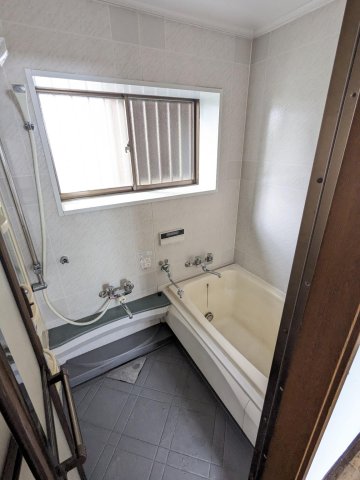 バス・シャワールーム　ユニットバスになります