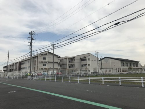 【安城市三河安城町のマンションの小学校】