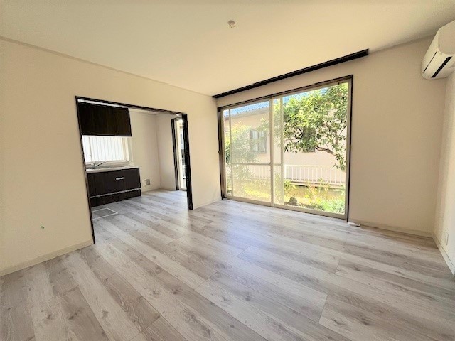 居室・リビング　ＬＤＫ１４帖南向き