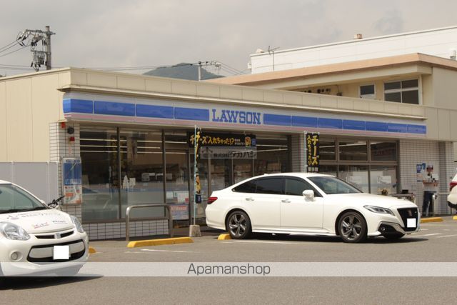 コンビニ　ローソン三原宮浦六丁目店（コンビニ）まで257m